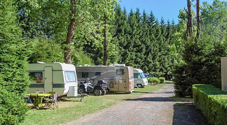 vacation location massif sancy